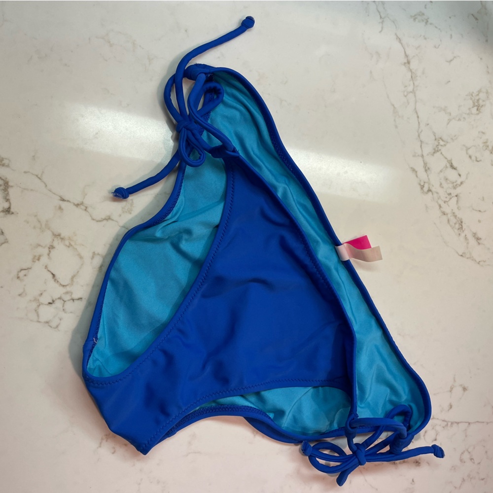 Victoria’s Secret side tie bikini